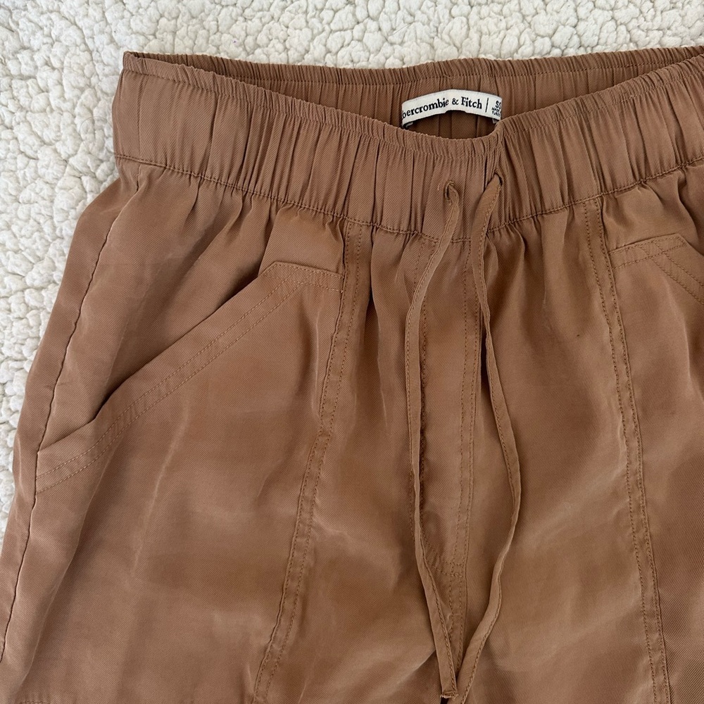 Abercrombie Drawstring Joggers – Dark Tan – Size S